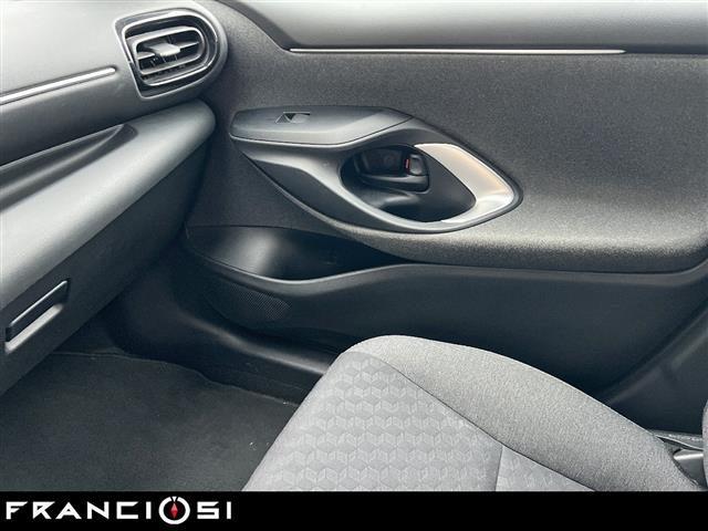 TOYOTA Yaris 1.5 Hybrid Trend e-CVT