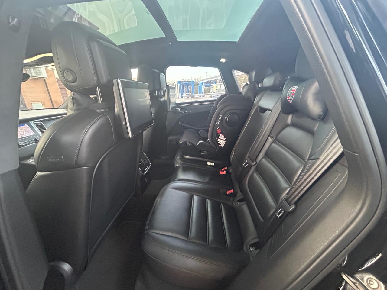 Porsche Macan turbo performance 440CV