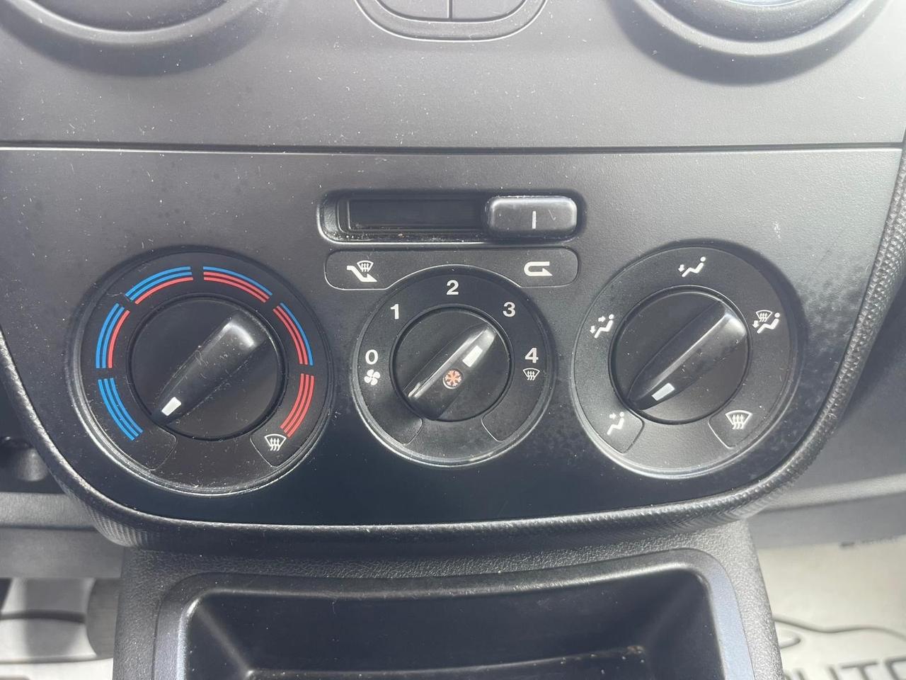 Peugeot Bipper Tepee Mix 1.3 HDi 80CV Active