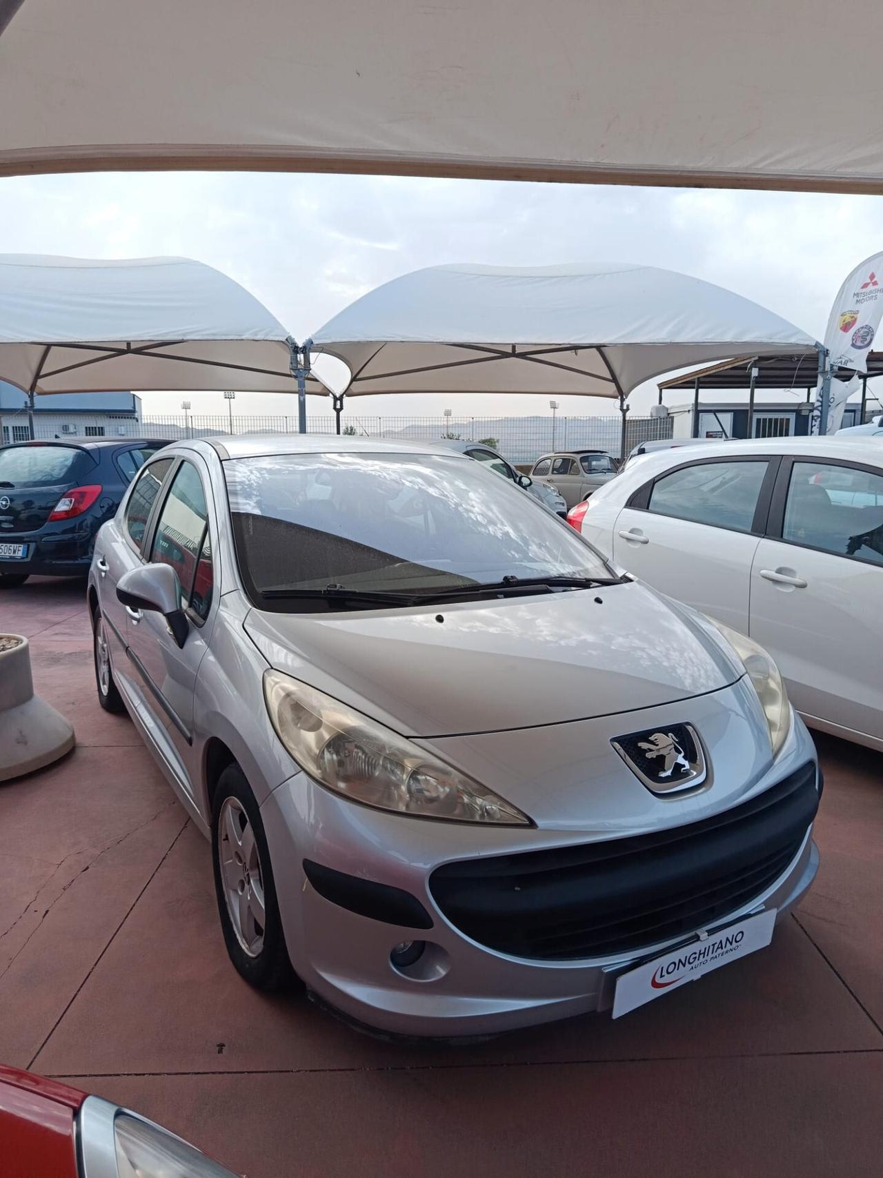 Peugeot 207 1.4 HDi 70CV 5p. X Line