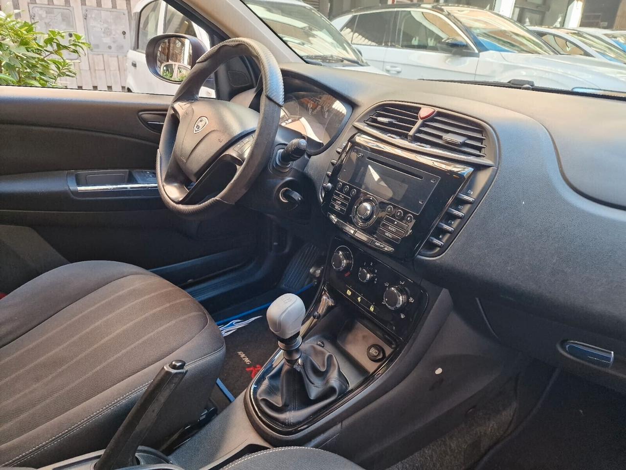 Lancia Delta 1.4 T-Jet 120 CV Silver Ecochic GPL