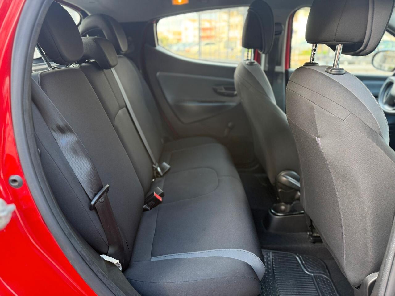 Lancia Ypsilon 1.2 69 CV 5 porte Gold , NEOPATENTATI