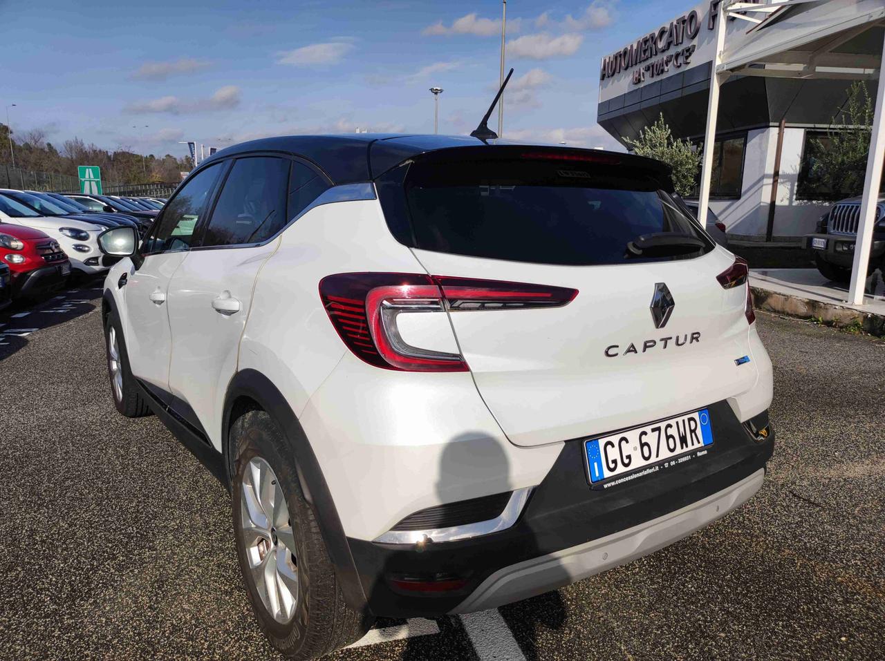 RENAULT Captur II 2019 - Captur 1.6 E-Tech hybrid Intens 145cv auto