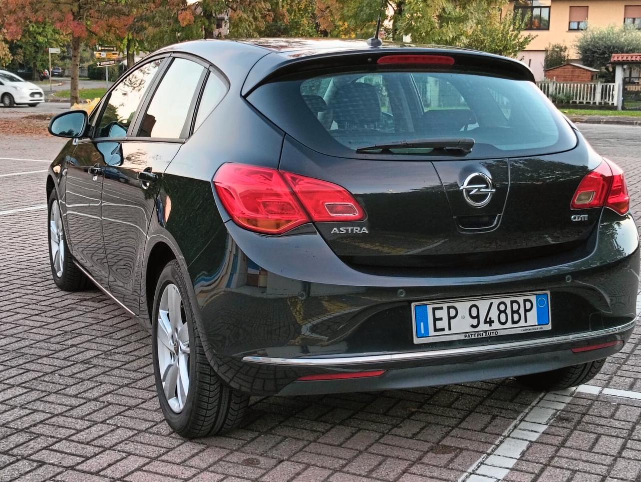 Opel Astra 1.7 CDTI 130CV EcoFLEX S&S 5 porte Cosmo..CELL 320 147 1147 WUATSAPP