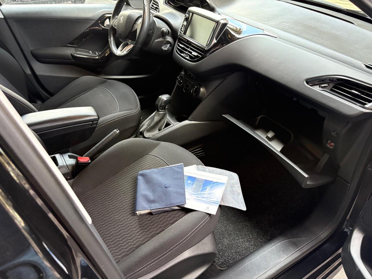 Peugeot 208 BlueHDi 100 5 porte Allure