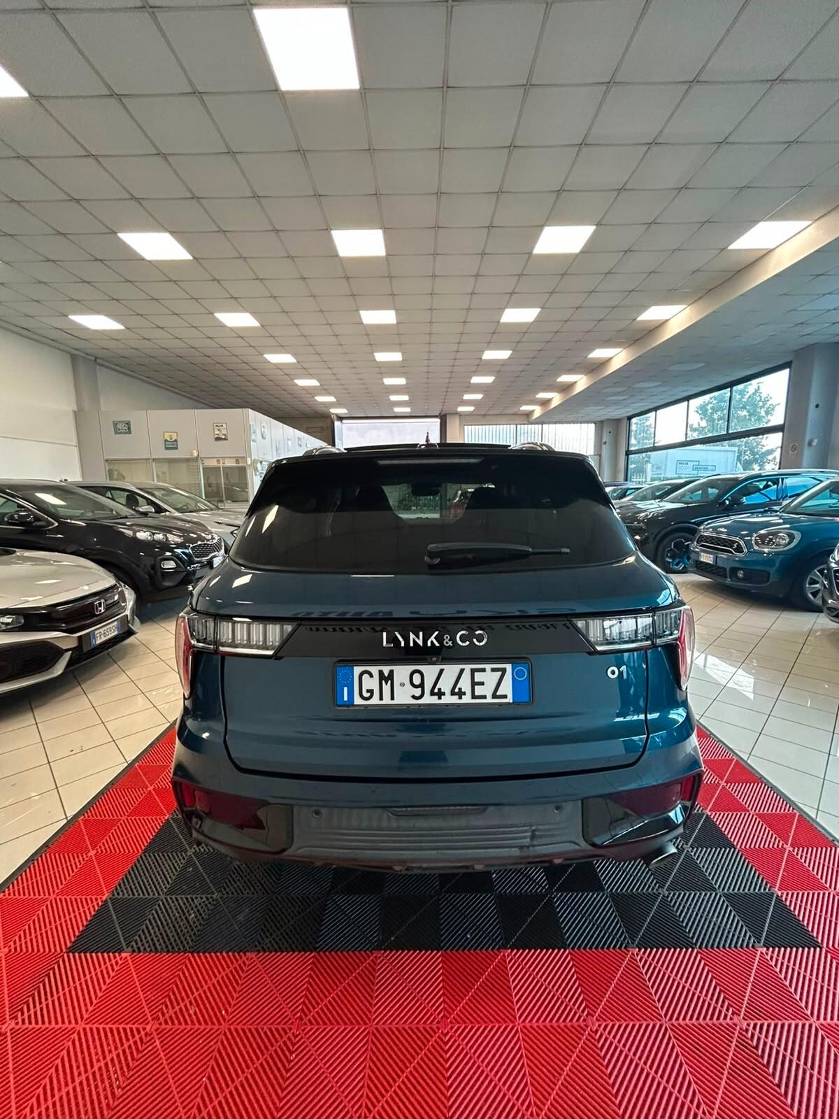Lynk&co 01 PHEV