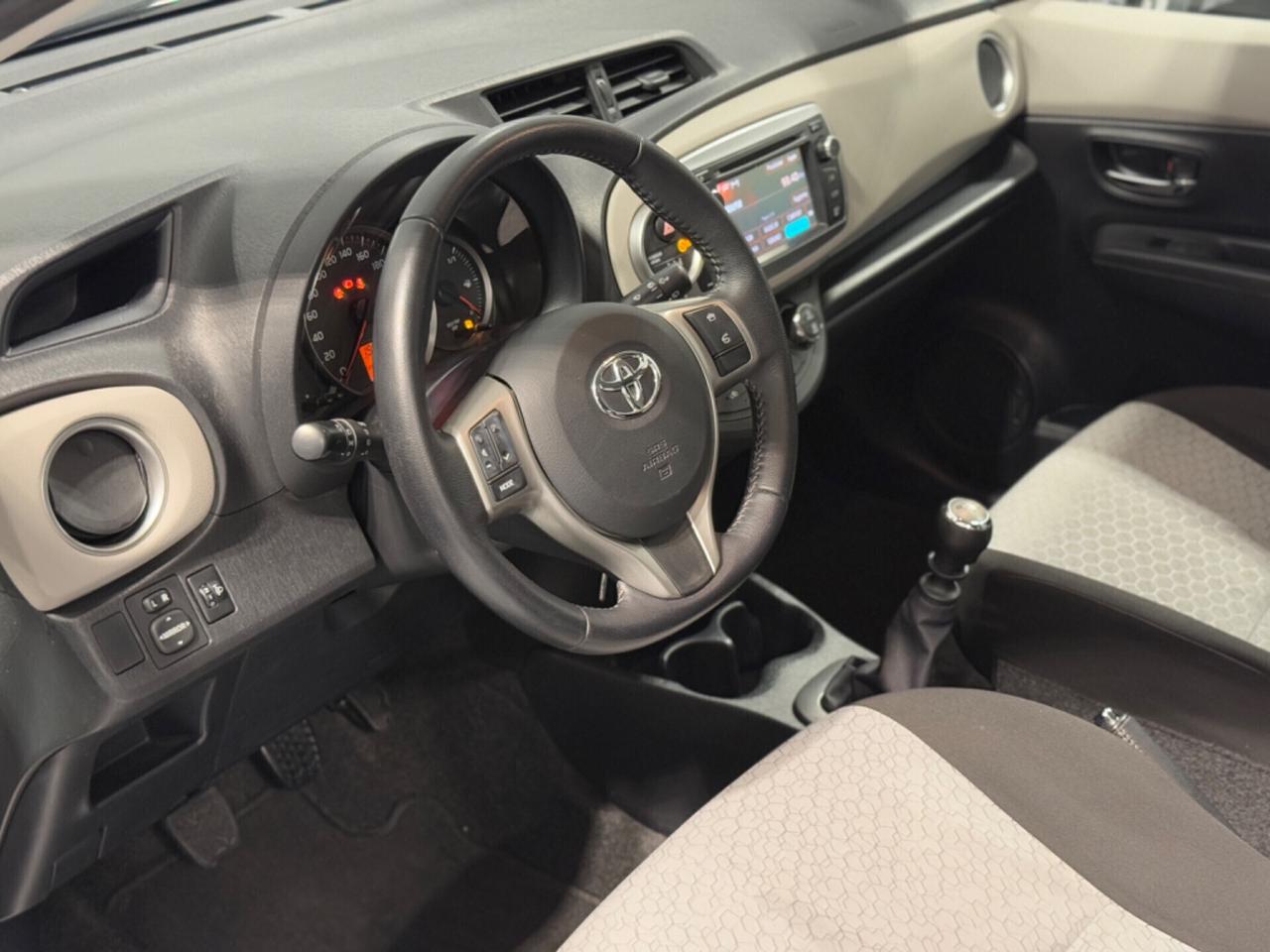 Toyota Yaris 1.4 D-4D 5 porte Active