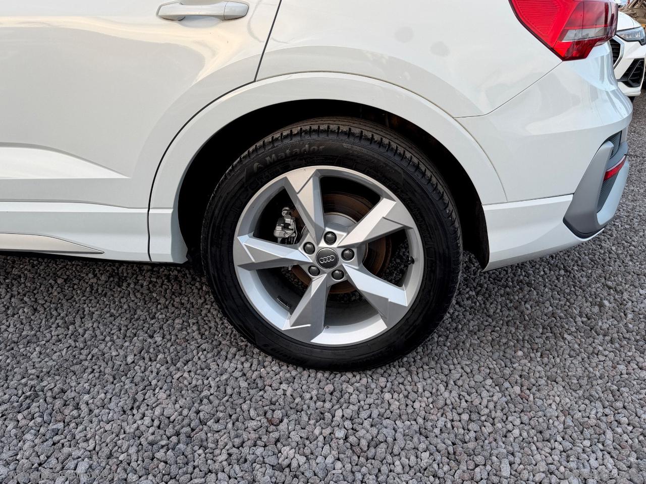 AUDI Q3 SPORTBACK 2.0TDI S-tronic S-Line LED NAVI PELLE CERCHI 19 RETROCAMERA