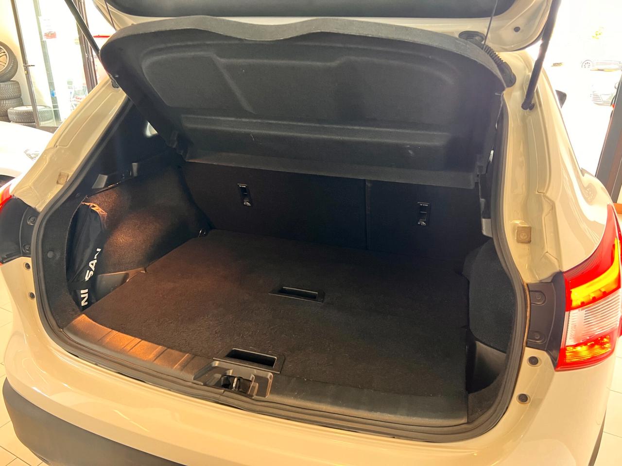 Nissan Qashqai 1.5 dCi N-Vision