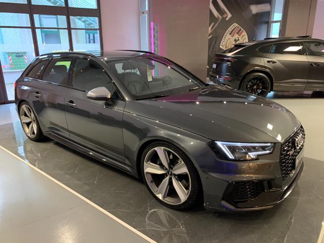 AUDI RS4 Avant 450 CV Quattro