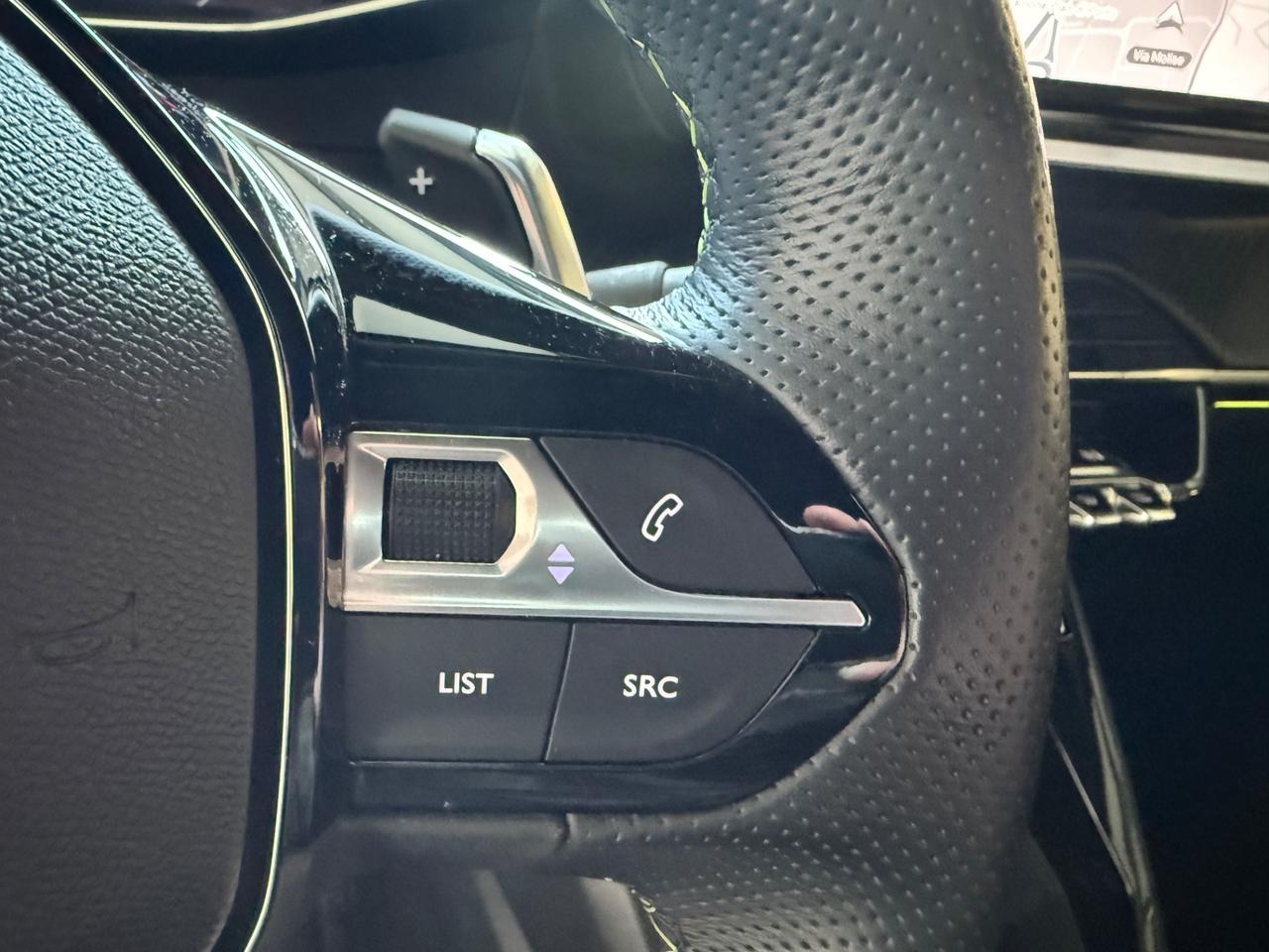 Peugeot 2008 PureTech 130 S&S EAT8 GT