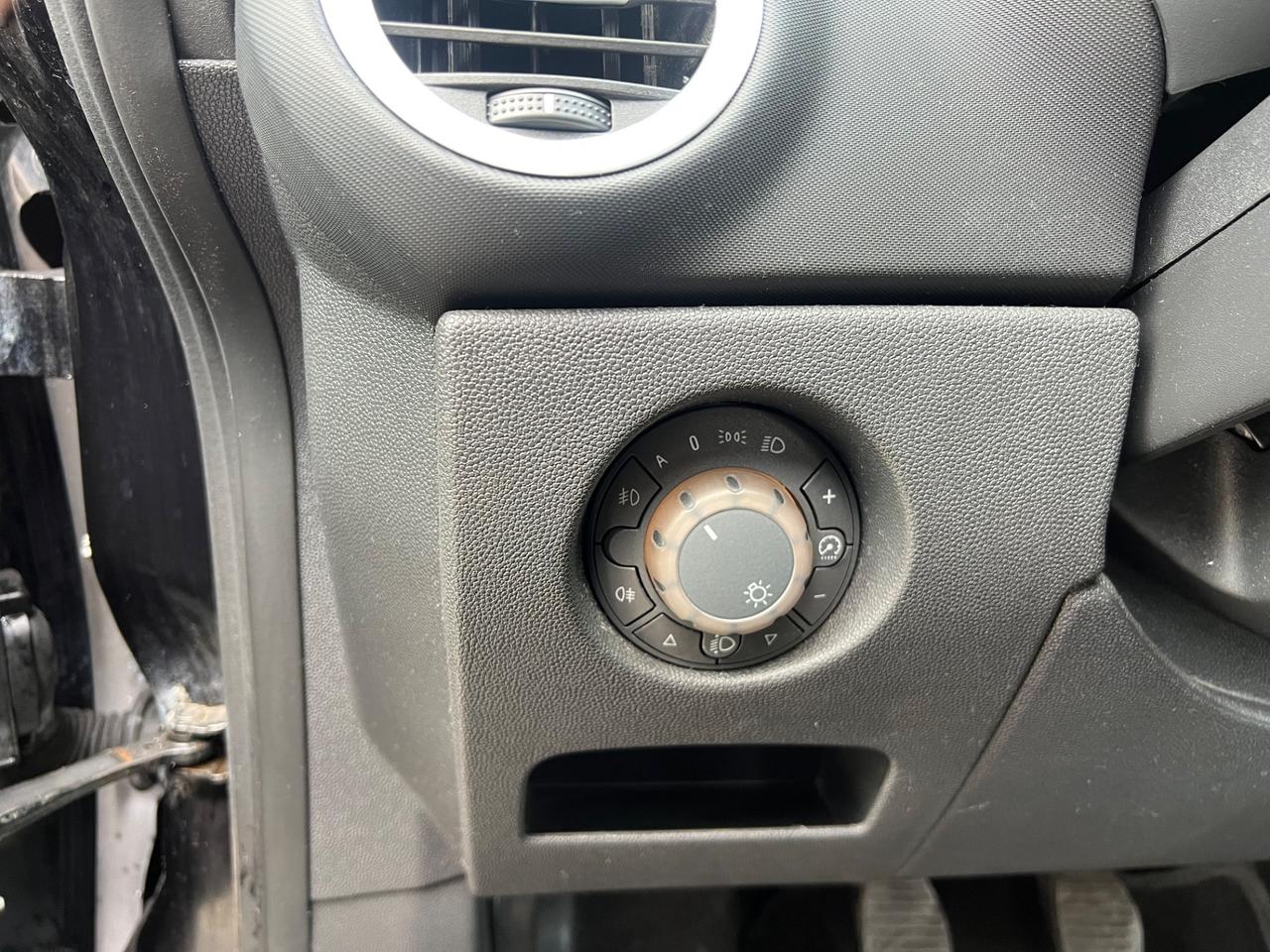 Opel Corsa 1.2 5 porte Enjoy