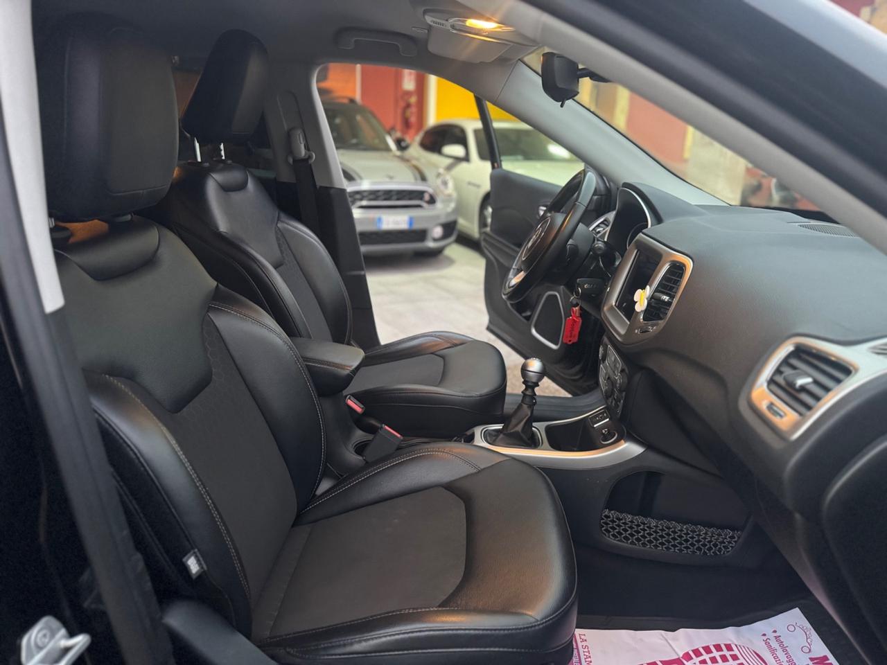 Jeep Compass 1.6 Multijet Night Eagle navi retroc Carplay