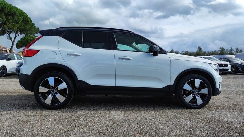 Volvo XC40 D3 AWD Geartronic Momentum Pro