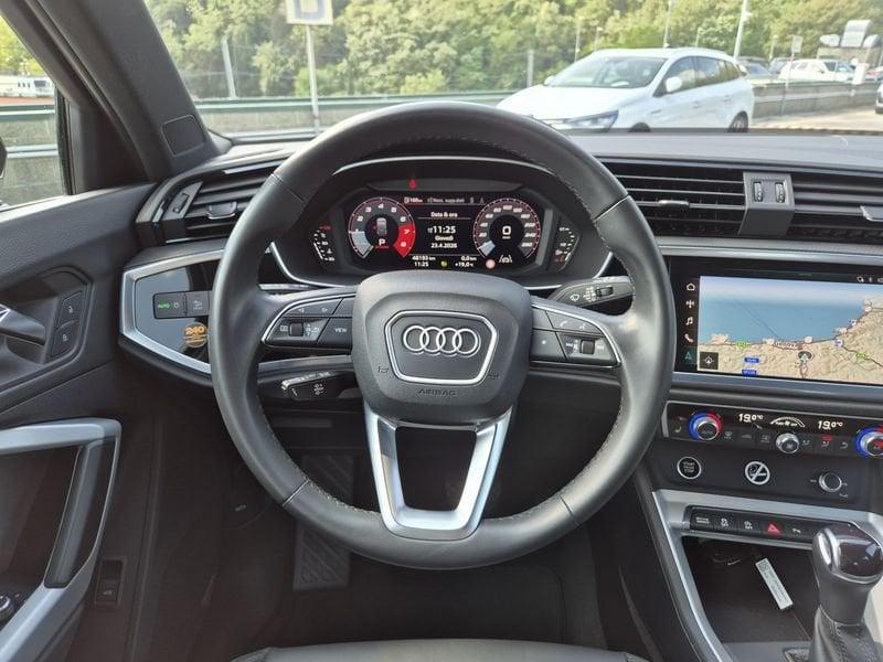 Audi Q3 35 1.5 tfsi mhev Business Advanced s-tronic