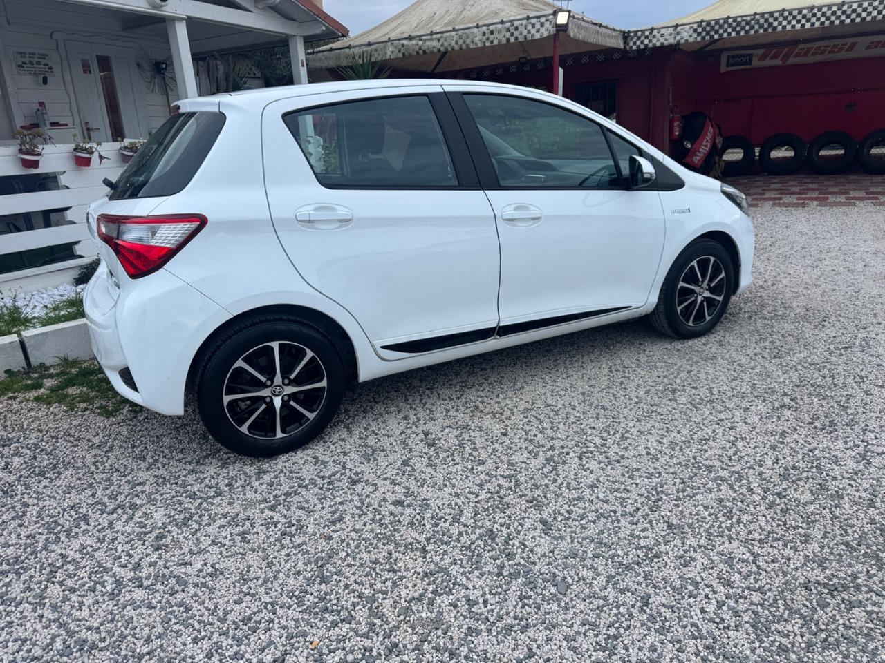 Toyota Yaris 1.5 Hybrid 5 porte GARANTITA