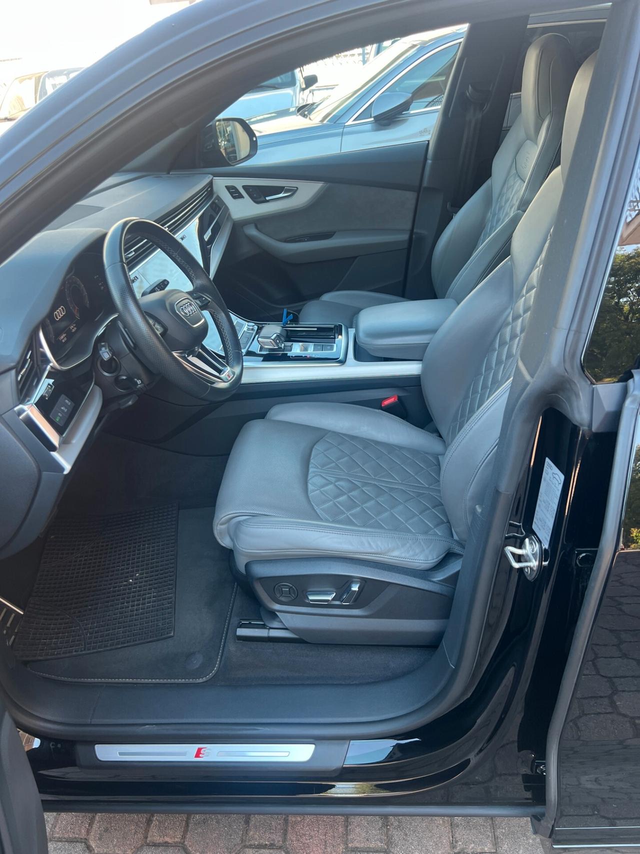 Audi Q8 50 TDI 286 CV quattro tiptronic Sport