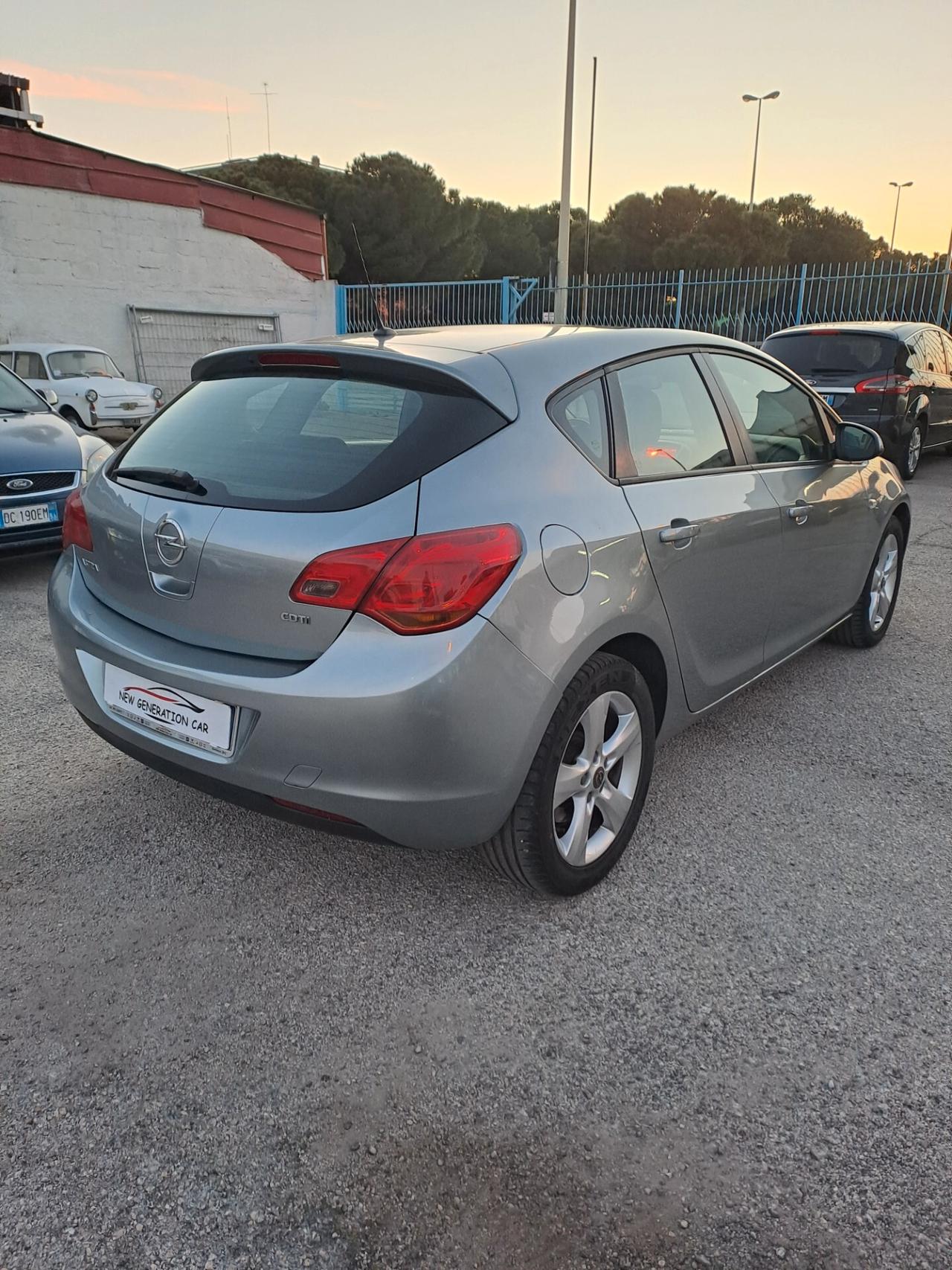 Opel Astra 1.7 CDTI 110CV 5 porte Cosmo