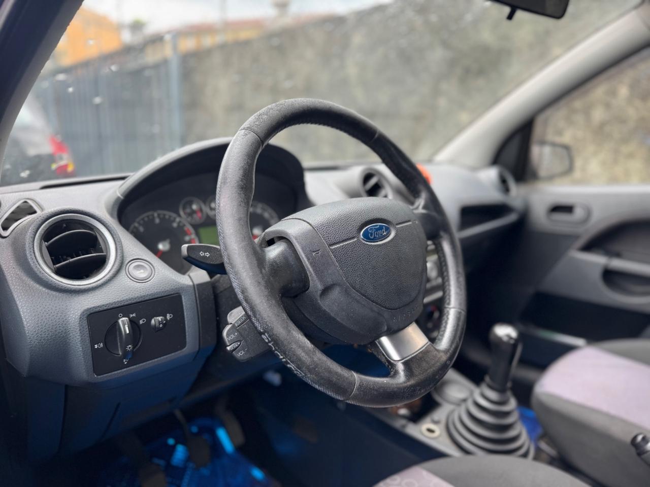 Ford Fiesta 1.4 TDCI NEOPATENTATI 2007 12 MESI DI GARANZIA