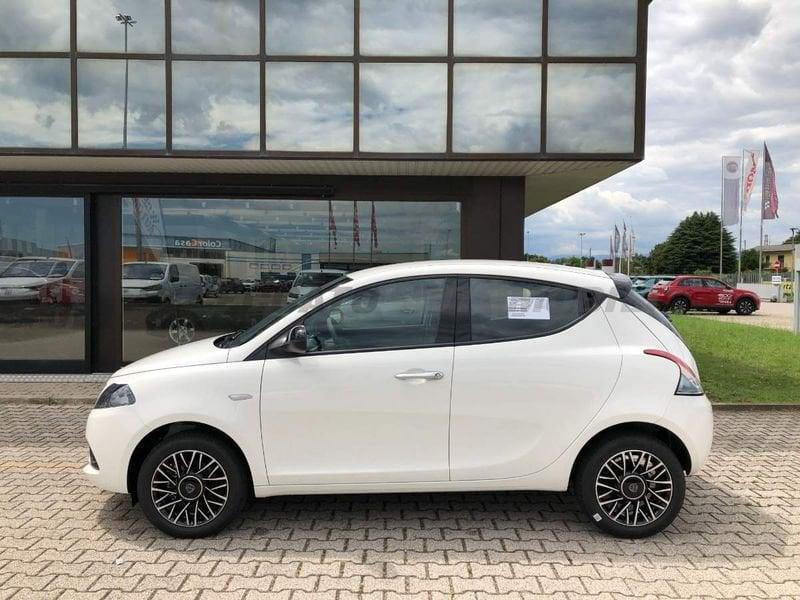 Lancia Ypsilon My24 402 Platino 1.0