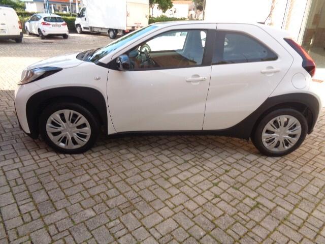 Toyota Aygo X 1.0 VVT-i 72 CV 5 porte Active km 13.000 NESSUN VINCOLO DI FINANZIAMENTO