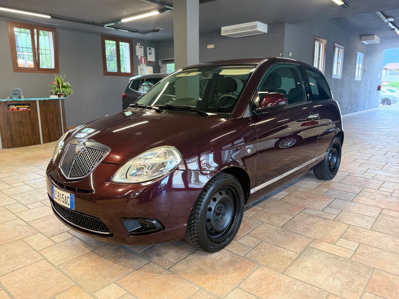 Lancia Ypsilon 1.2 69 CV Platinum