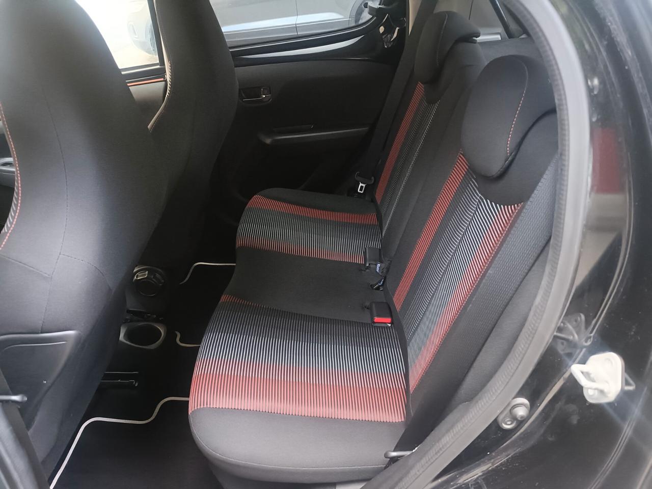 Peugeot 108 VTi 68 5 porte Roland Garros TOP!