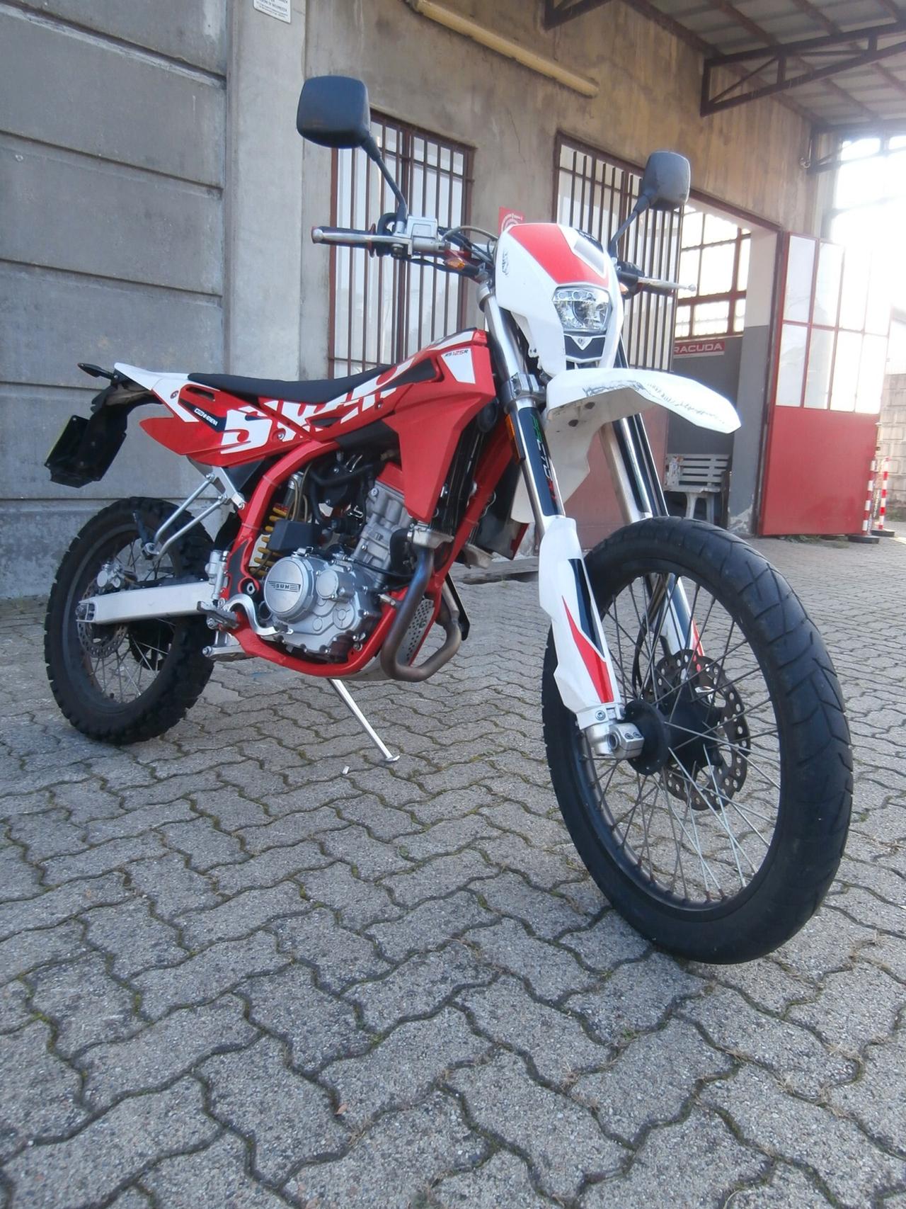 Swm RS 125 R del 2018 compreso trapasso-tagliando-garanzia