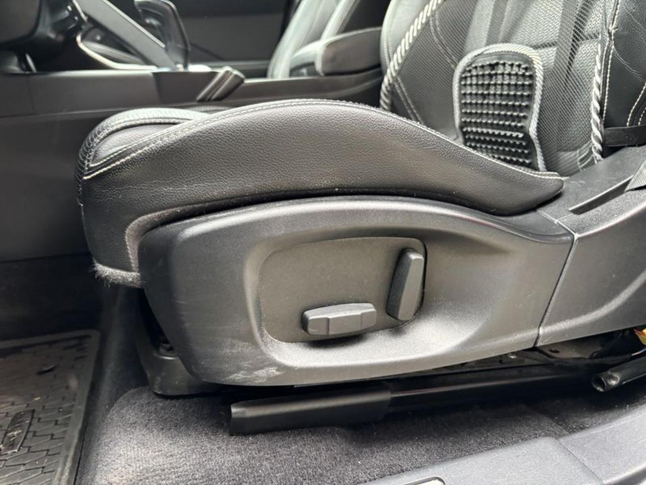 Jaguar E-Pace 2.0D 180 CV AWD aut. R-Dynamic SE