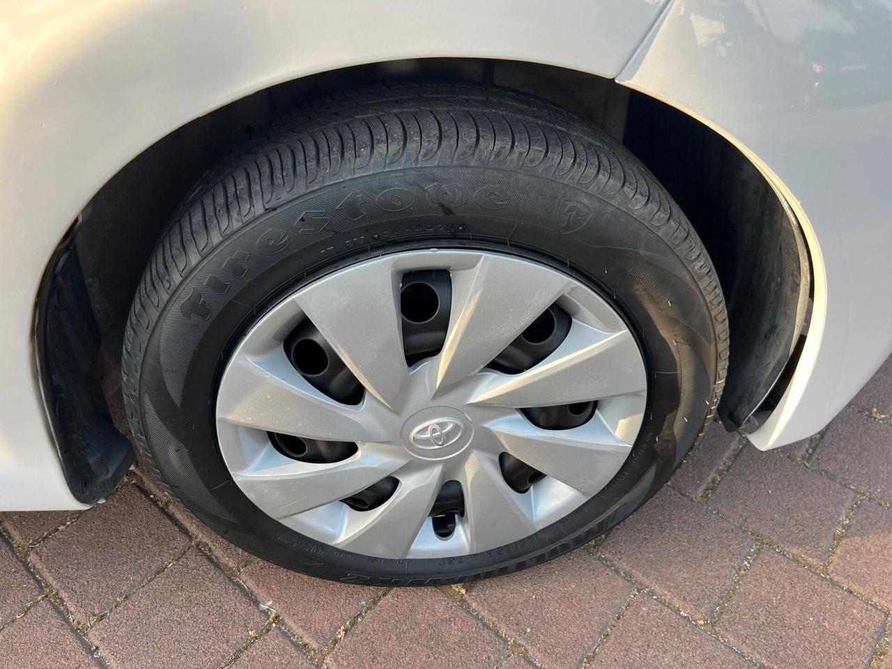 Toyota Aygo 1.0 12V VVT-i 5 porte Active Connect