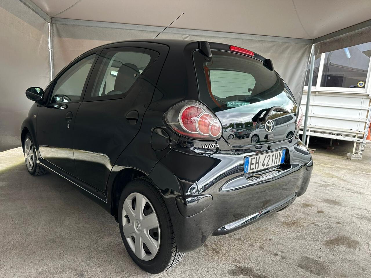 Toyota Aygo 1.0 12V VVT-i 5 porte Deep Ocean Connect