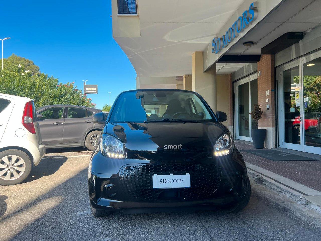 Smart fortwo eq Pure 4,6kW *Promo SD 2026*