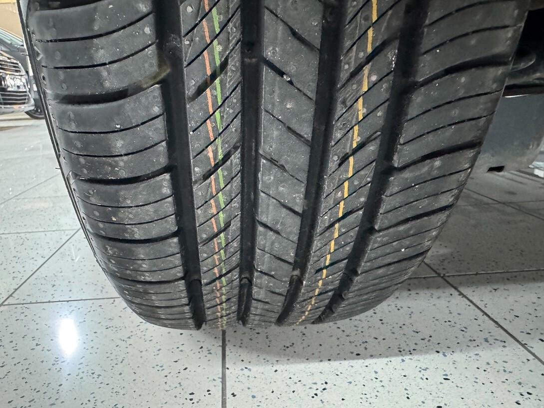 3008 1.5HDi 130cv EAT8 Allure Pack GOMMATA NUOVA BELLA