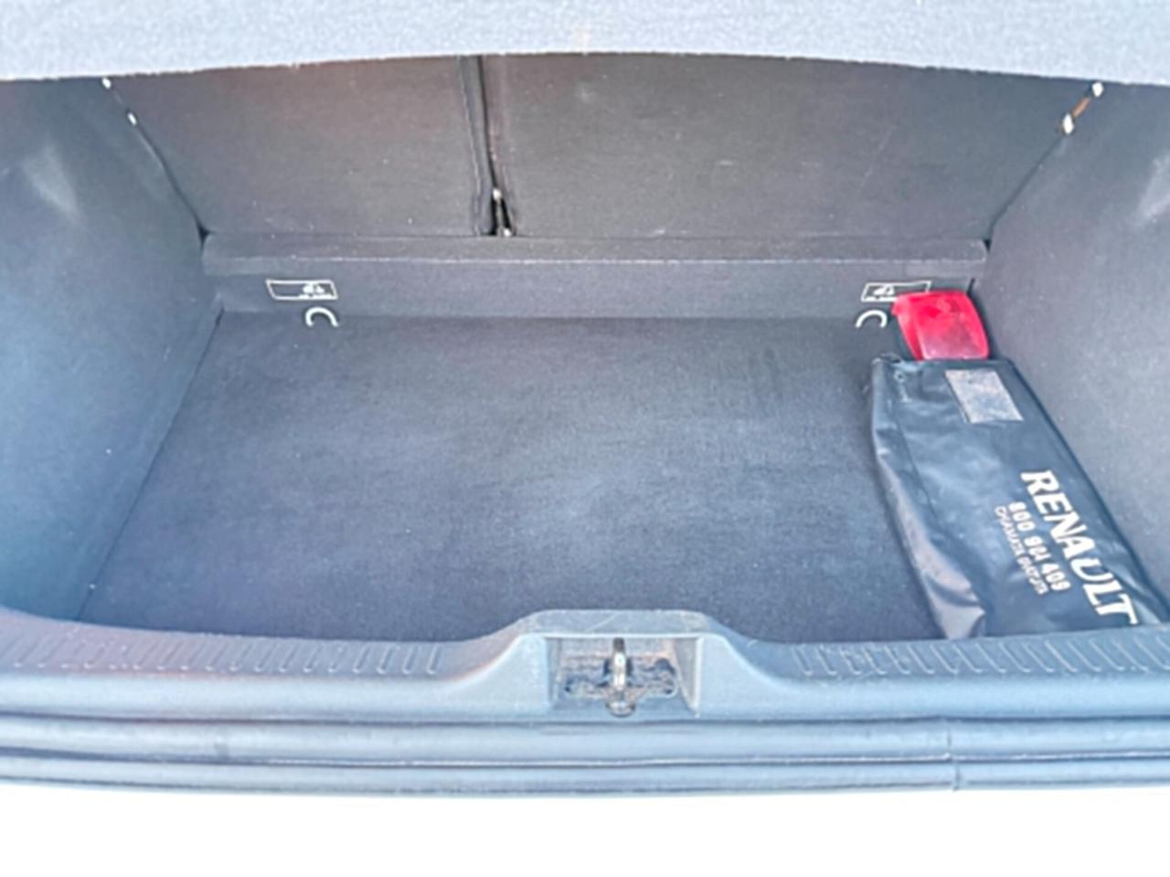 Renault Clio dCi 8V 75 CV 5 porte Moschino Life
