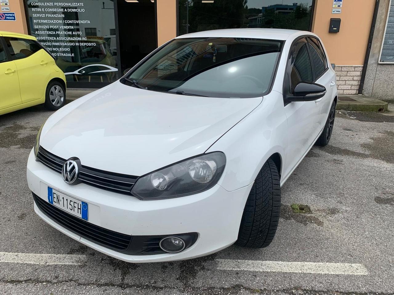 Volkswagen Golf VI 1.6 TDI 5p. Highline Neopat.