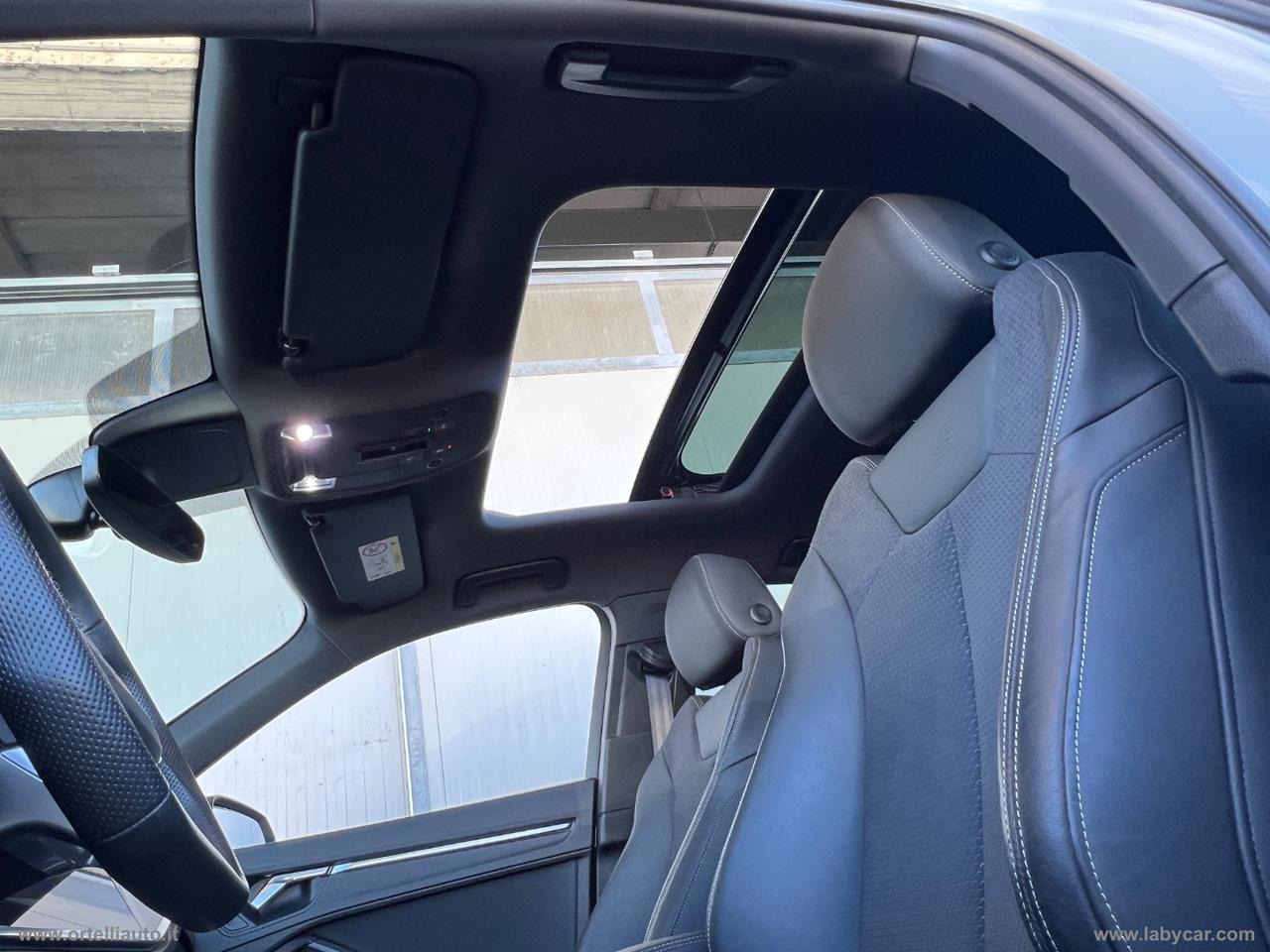 AUDI Q3 SPB 40 TDI quattro S tr. Ident. Black