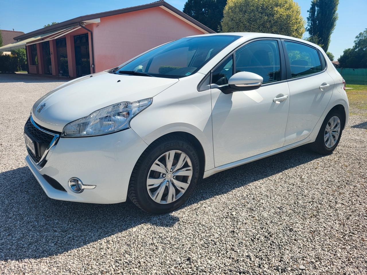 Peugeot 208 1.2 VTi 82 CV 5 porte Allure