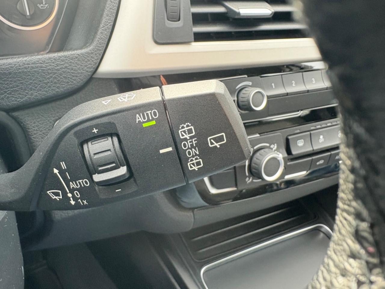 Bmw 318d Touring Luxury 2019 Euro 6