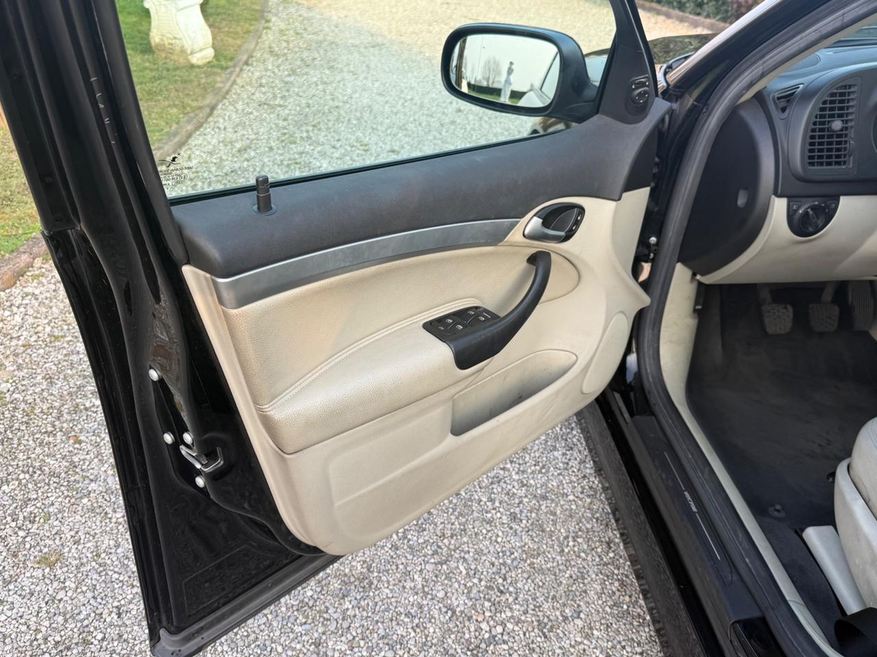 Saab 9-3 Sport Sedan 1.9 TiD Vector