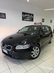 Volvo V50 D2 R-design
