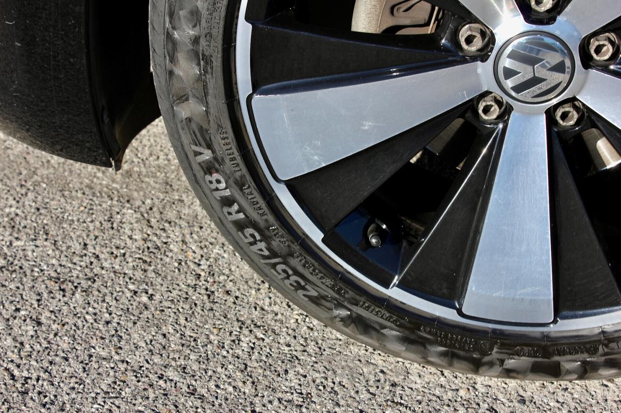 Volkswagen Maggiolino Cabrio 1.2 DSG TSI SENSORI DI PARCHEGGIO