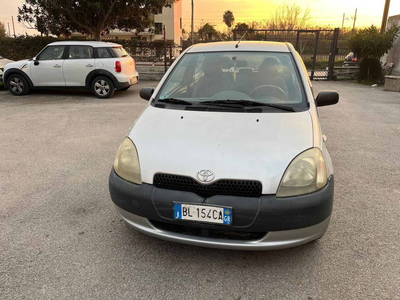 Toyota Yaris 1.0i 16V cat 3 porte