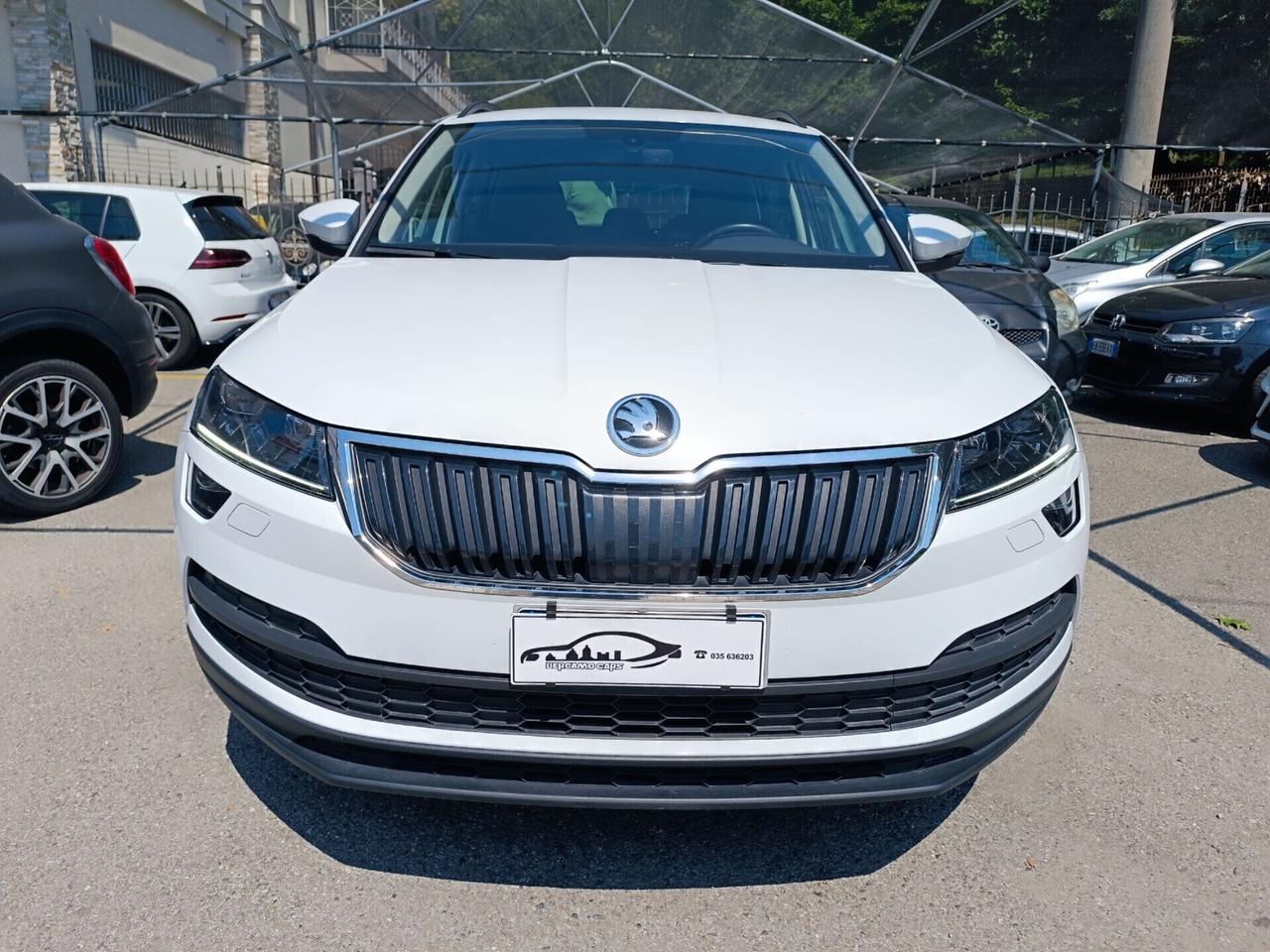 Skoda Karoq 1.6 TDI SCR DSG Executive NAVI, RETROCAMERA