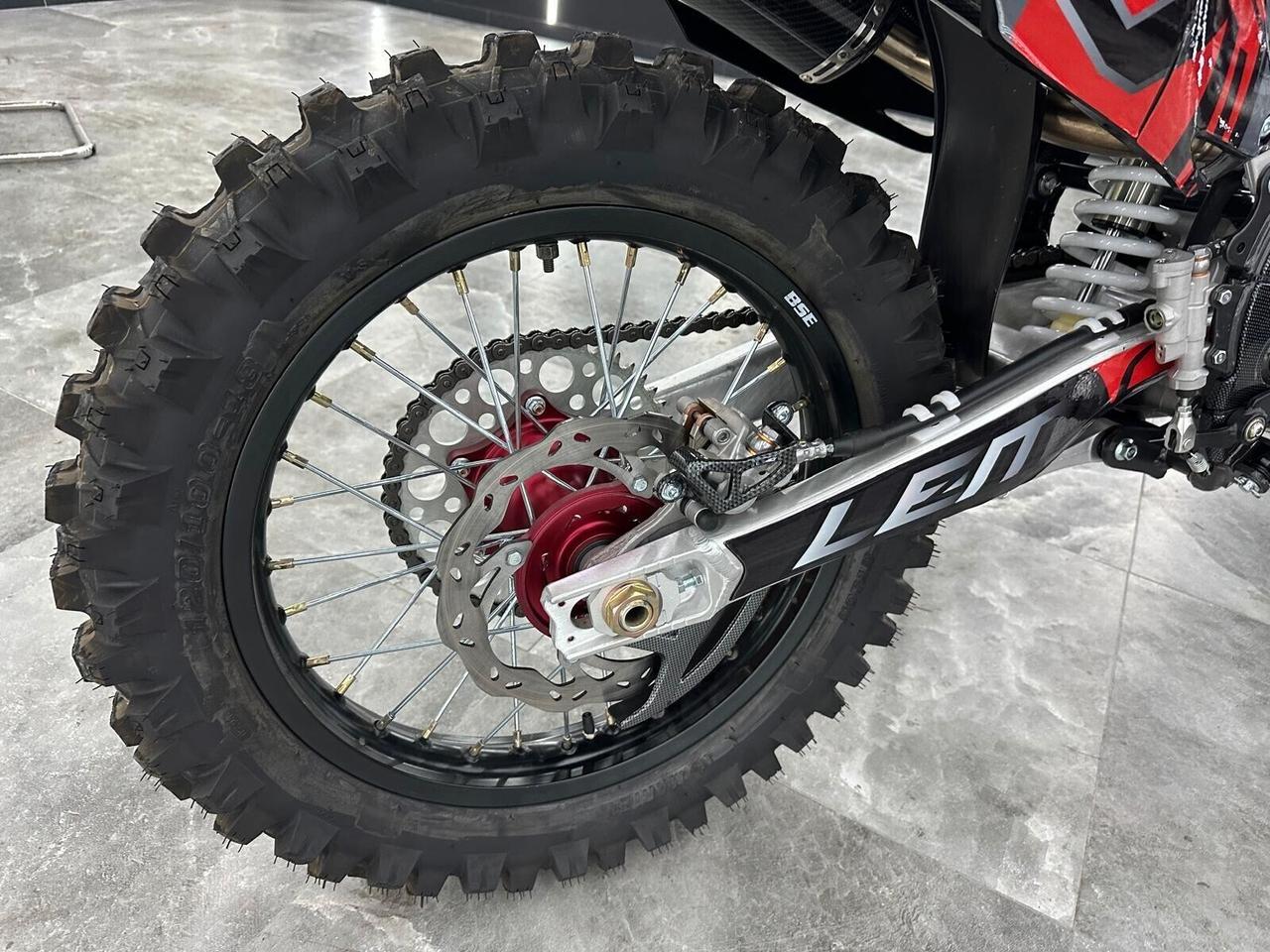Lem CROSS J300 CC