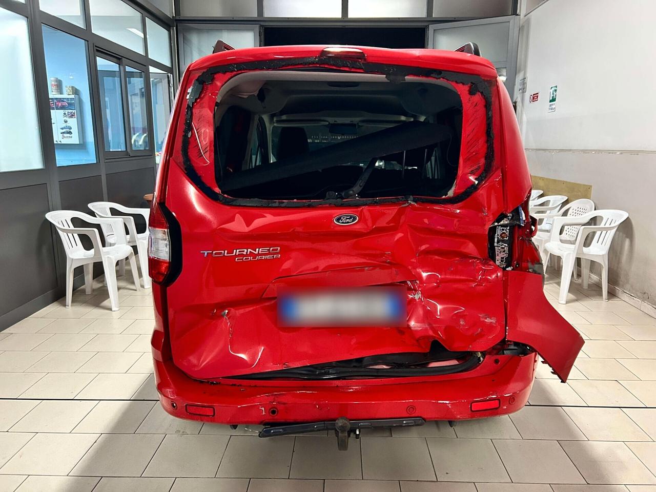 Ford Tourneo Courier 1.0 Benz 100CV - 2019 Incidentato