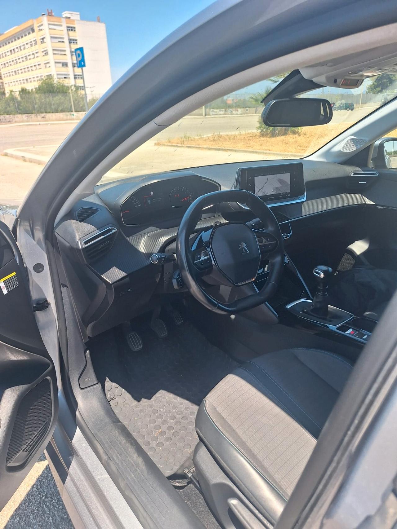 Peugeot 208 BlueHDi 100 5P. Allure Navi Pack 2020