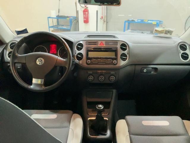 VOLKSWAGEN Tiguan 2.0 16V TDI 4Motion Sport & Style