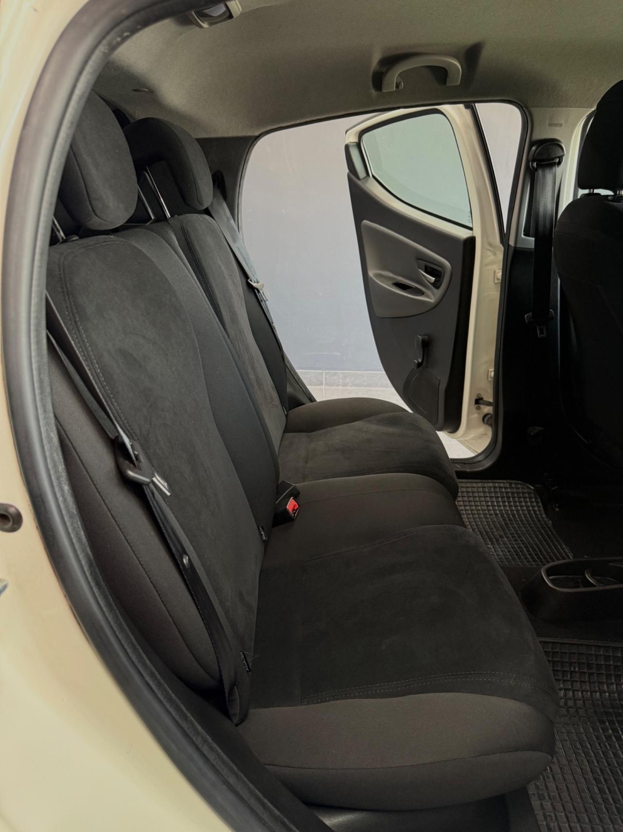 Lancia Ypsilon 1.2 GPL Ecochic Platinum 11/2015