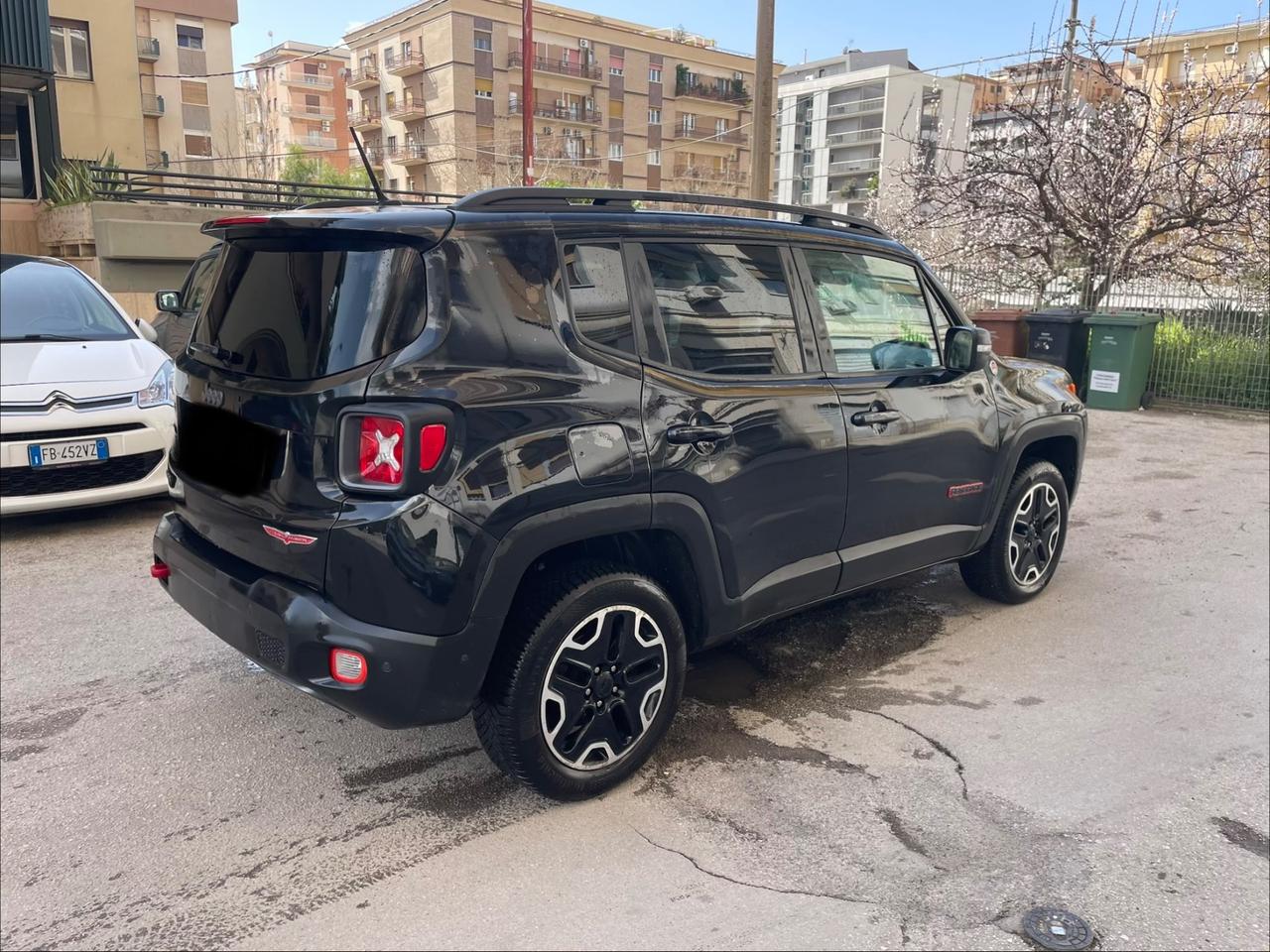 Jeep Renegade 2.0 Mjt 170CV 4WD Active Drive Low Trailhawk