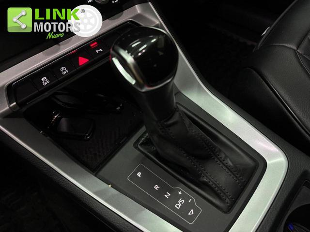 AUDI Q3 35 TDI Business Advanced